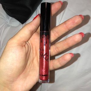 Kylie Jenner lip gloss